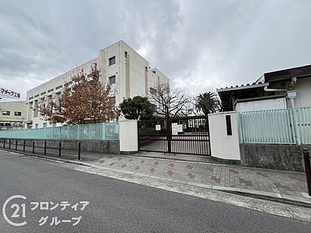 大阪市立出来島小学校 徒歩8分。 630m