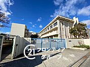 伊丹市立鈴原小学校 徒歩8分。 600m