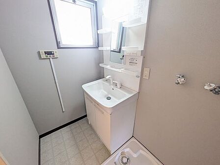 ご見学は無料で承っています。気になる点があれば現地でしっかり確認できますので、まずはお気軽にご予約ください