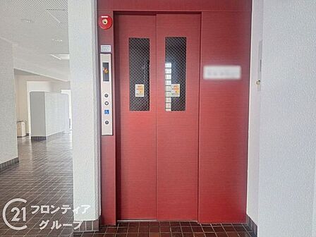 はじめてのご相談でも、経験豊富なスタッフが丁寧にお話を伺います。住まいのことで気になることがあれば、いつでもお声がけください