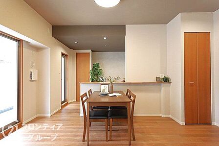 「いつかは」と思っていた住まい探しも、具体的に動き出すと意外とスムーズに進むものです。まずは気軽にご相談いただけます