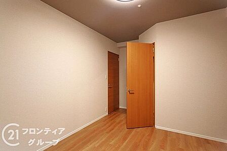 エリアの特性や周辺環境についての情報提供も行っています。物件だけでなく、地域の暮らしやすさも含めてご確認いただけます