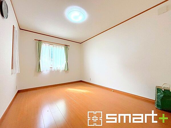 洋室を拡大表示