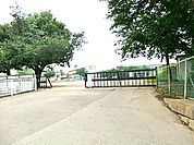 常総市立水海道小学校（350m）