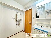 新品の洗面台をご用意しました。気持ちよくお使いいただけます！