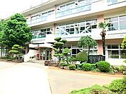 柳沢小学校（960m）