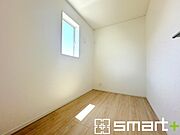 ～「テレワークルーム」のあるお住まい～ ・あると嬉しい「テレワークルーム」をご用意。 ・もちろんお子様の勉強部屋、追加の収納としてのご利用も可能です。 