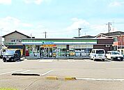 ファミリーマート 土浦摩利山新田店（860m）