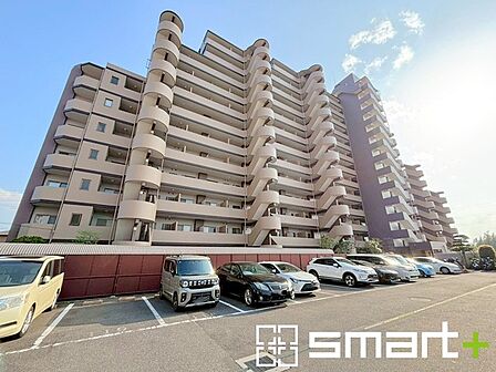 ~堂々としたマンション~ ・外観の迫力もあり誇りに思えるようなお住まいとなっております。 ※2025年3月大規模修繕済み。