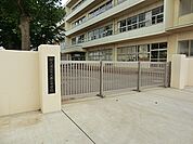 牛久第三中学校（1800m）