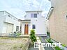 外観：～閑静な住宅街の立地～ ・周辺は閑静な住宅街となっておりますので、静かな暮らしをご実現いただけます。 ・前面道路の交通量も多くないので、小さなお子様がいるご家庭でもご安心ですね。 
