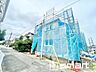 外観：～閑静な住宅街の立地～ ・周辺は閑静な住宅街となっておりますので、静かな暮らしをご実現いただけます。 ・前面道路の交通量も多くないので、小さなお子様がいるご家庭でもご安心ですね。 