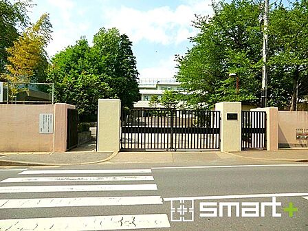 第一中学校（620m）