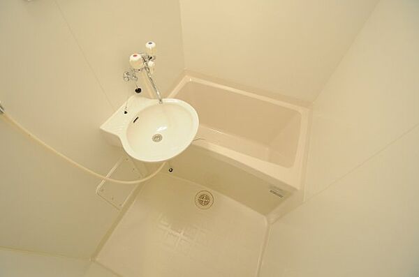 画像8:浴室乾燥機付きお風呂