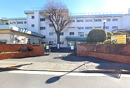 中学校 950m 日野市立大坂上中学校