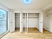 たっぷりの収納スペースで快適に暮らせそう 