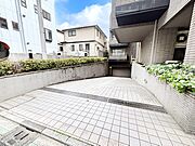 敷地内駐車場（空き状況は都度ご確認ください）