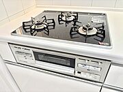 三口ガスコンロでお料理が一気にはかどりそう  