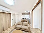 落ち着いた雰囲気のＬＤＫは家族みんなの快適空間　※家具はCGです