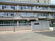 中学校 800m 西東京市立明保中学校