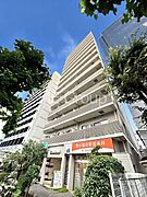 生活に便利な地に伸びやかな家族の生活風景を描く住まい