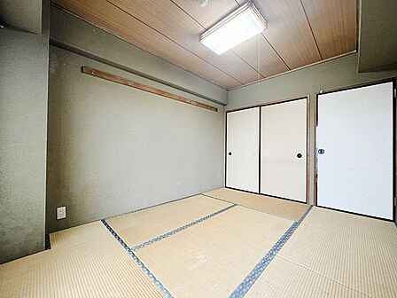 和室は収納力ある押入付き