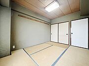 和室は収納力ある押入付き