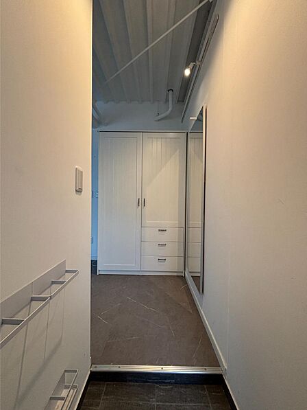 家族の帰宅やお客様をあたたかく迎える玄関  