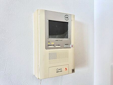 TVモニター付インターフォンが付いていてセキュリティ充実