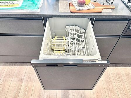 面倒なお片づけは食洗機にお任せ!家事の負担が減って、時間にも気持ちにもゆとりができます。