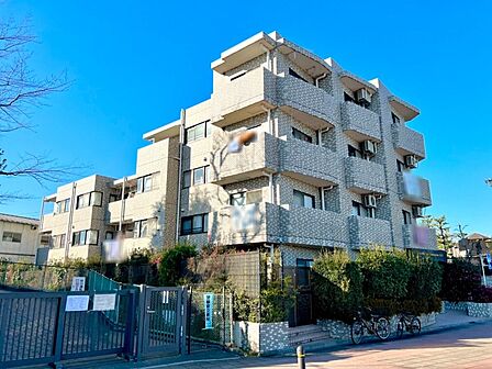 穏やかな時間が過ごせそうな立地!小学校・公園などが近く住環境良好です