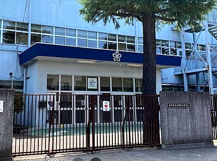 中学校 790m 立川市立第三中学校