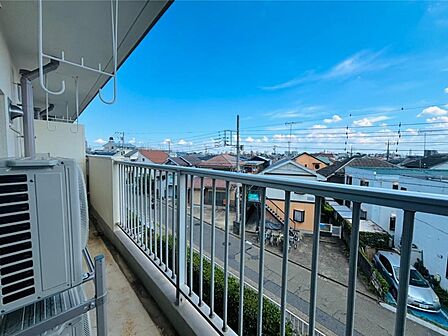 心地よい風が感じられそうな眺望です