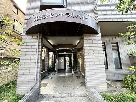 落ち着いた雰囲...