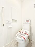 トイレは安心の2箇所！朝のバタバタも一安心です。 