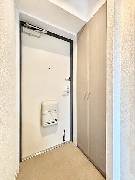 家族の帰宅やお客様をあたたかく迎える玄関