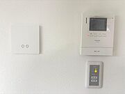 床暖房、玄関システムキー等の快適装備が標準。