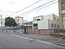 周辺：日吉中学校まで1600メートル