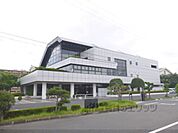 草津市立図書館まで1400メートル