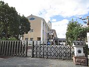 米原中学校まで600メートル