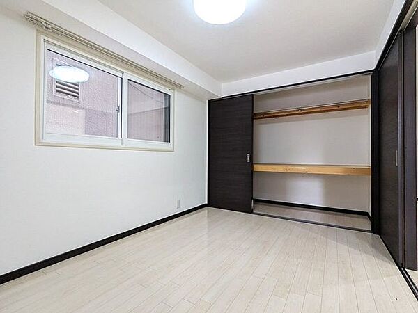 洋室を拡大表示