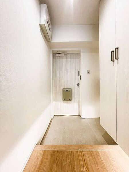 玄関を拡大表示