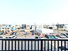 その他：【眺望写真】視界を遮る高い建物が少ない開放感にあふれた素晴らしいロケーション。心地よい風と陽光を感じながら、開放的な景色を眺めてゆったりとリフレッシュできる魅力的な環境です。