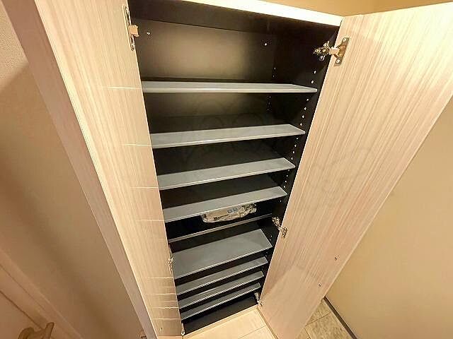 収納
