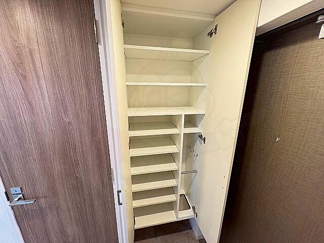 収納