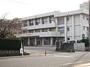 新発田市立東豊小学校（908m）