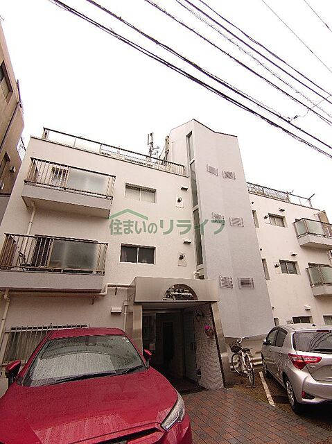 2 / 11