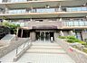 外観：高級感のあるエントランスです♪