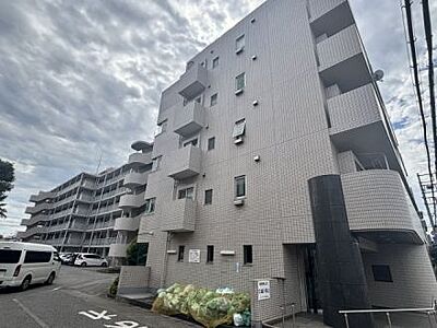 外観：京成本線「実籾」駅まで徒歩約15分の好立地。通勤・通学に便利です。