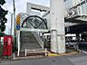 周辺：千葉都市モノレール「穴川」駅　約1300ｍ　徒歩約17分　バリアフリー設備として2面ともエレベーターが設置されています。改札口は北側に1か所ございます。